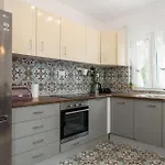 Stunning Home In Miholascica Vikendica *
