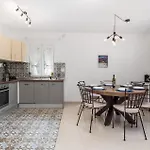 Stunning Home In Miholascica * Miholascica