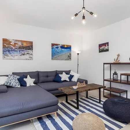 度假居 Awesome In