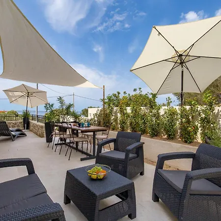 Stunning Home In Miholascica *