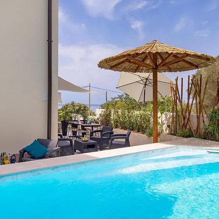 Feriehus Stunning Home In Miholascica *